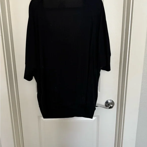 Lane Bryant Sequin Embellished Black and Gold Top - Picture 4 of 5